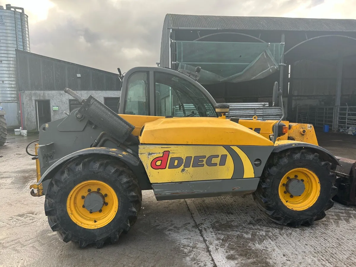 Telehandler - Image 2