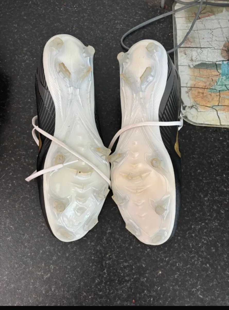 Mercurial custom football boots - Image 3