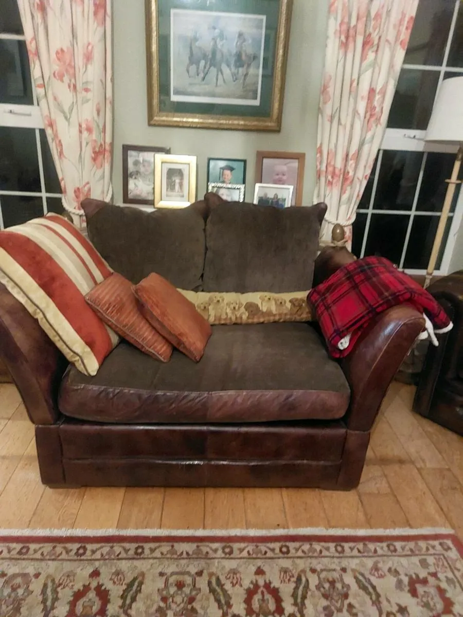 Loveseat 2 seater leather couch sofa - Image 1