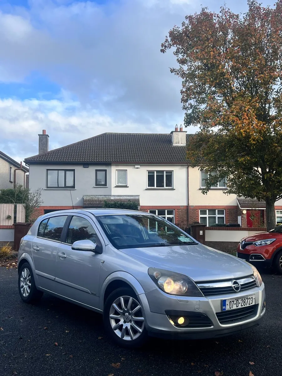 Opel Astra 1.4 Petrol Nct 02/26 - Image 1
