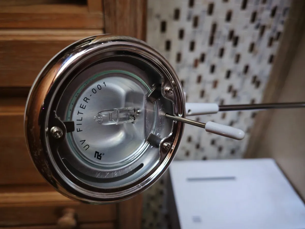 adjustable desk Table Lamp: Ring Li - Image 4