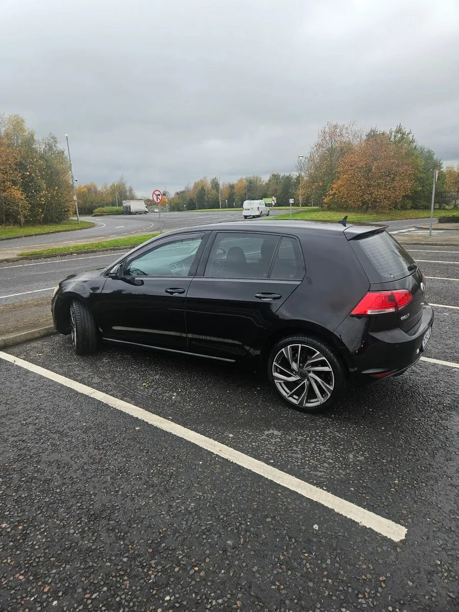 Volkswagen Golf 2016 - Image 2