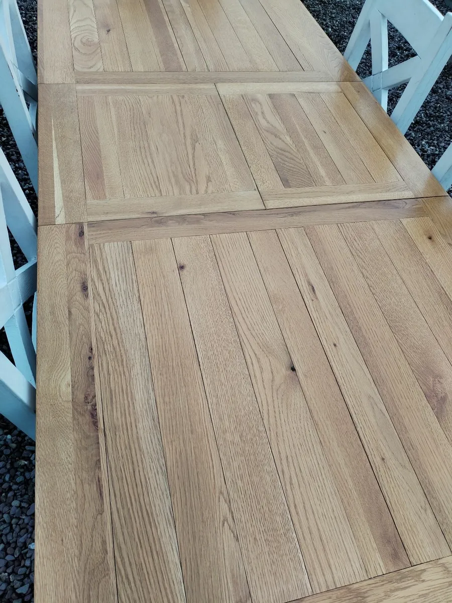 Beautiful dining table and 6 chairs-oak top - Image 3