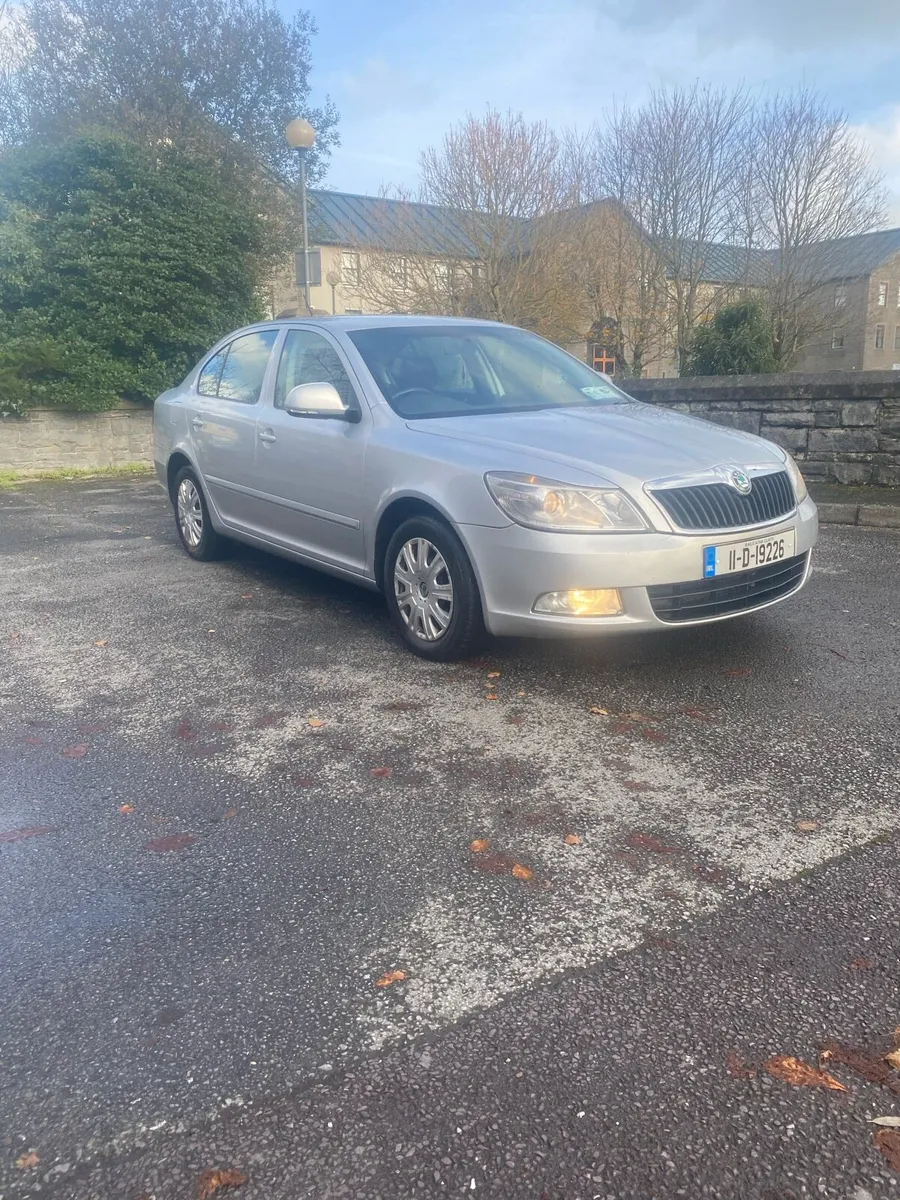 €2250 2011 Skoda Octavia 1.6 Diesel - Image 1