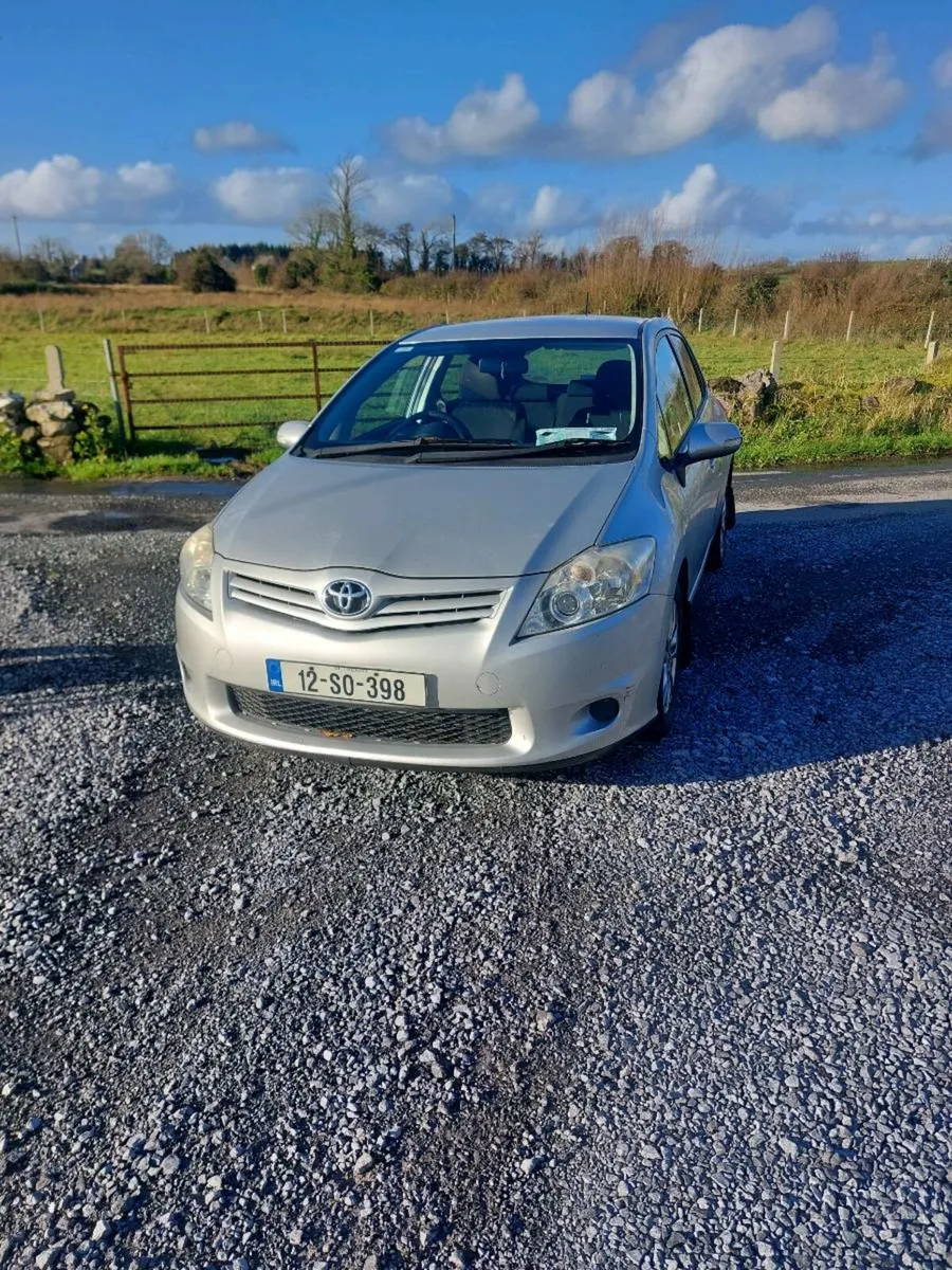 Toyota auris - Image 1