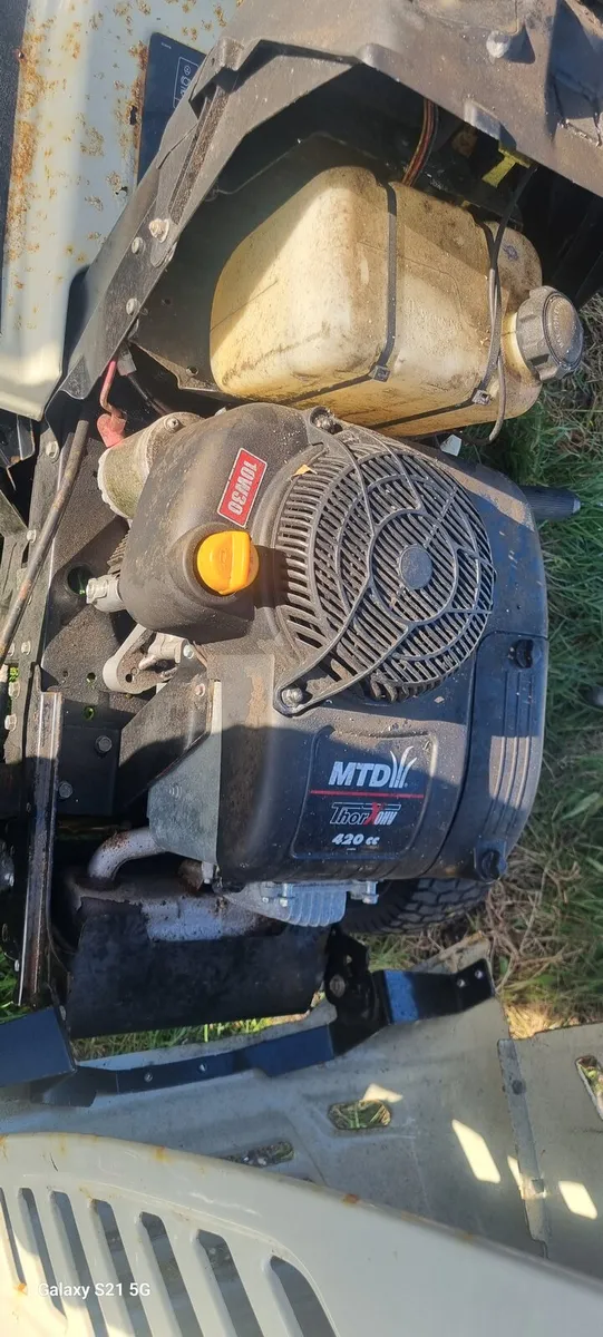 LawnKing ride on Lawnmower - Image 2