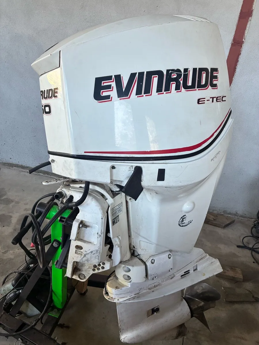Evinrude etec 150hp outboard - Image 2