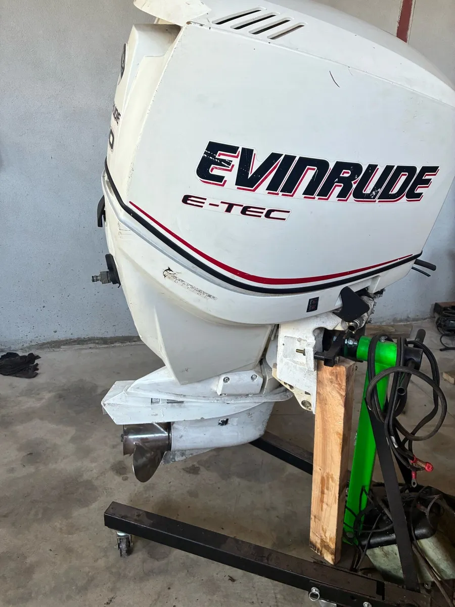 Evinrude etec 150hp outboard - Image 3