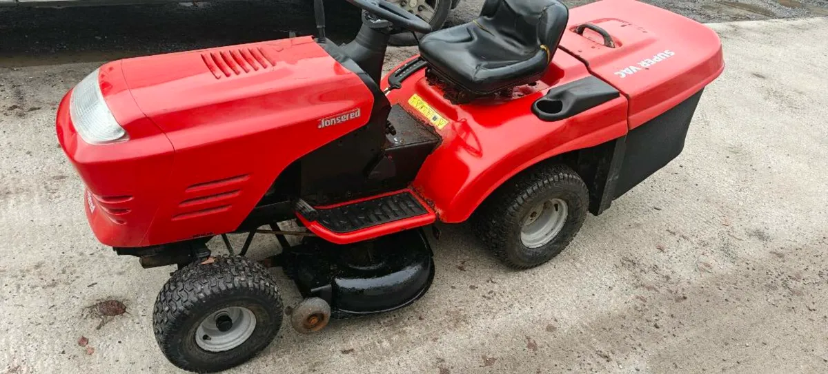 Jonsered ride on mower - Image 2