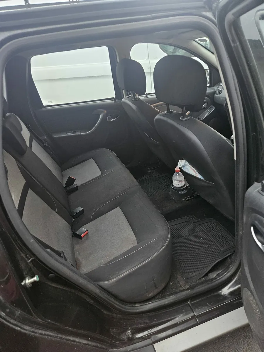 Dacia duster 2018 - Image 2