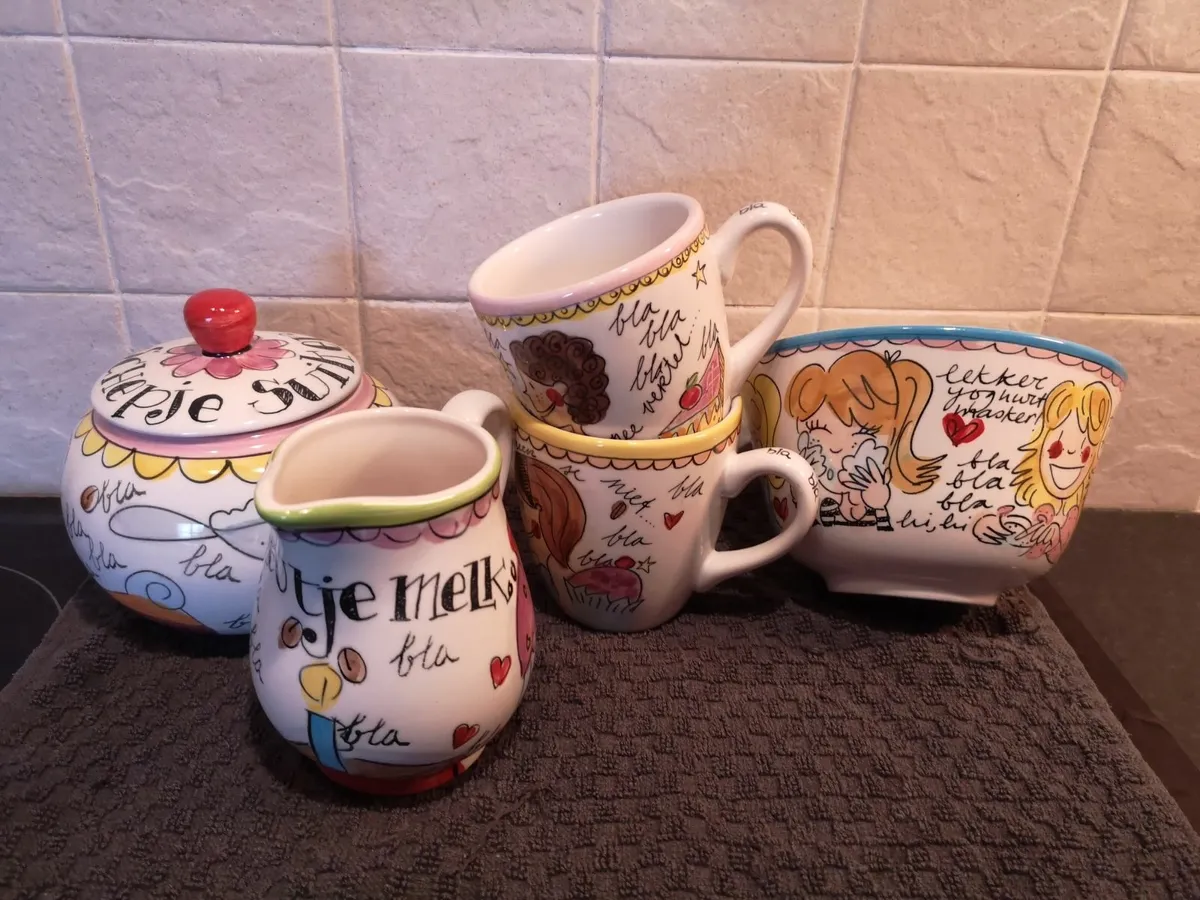 Dutch crockery designed by Blond Amsterdam