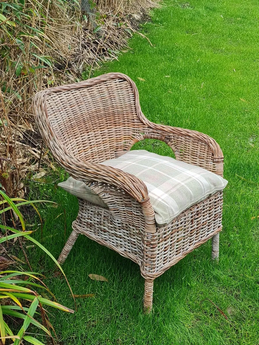 Classic Country House Wicker Chairs - Image 2