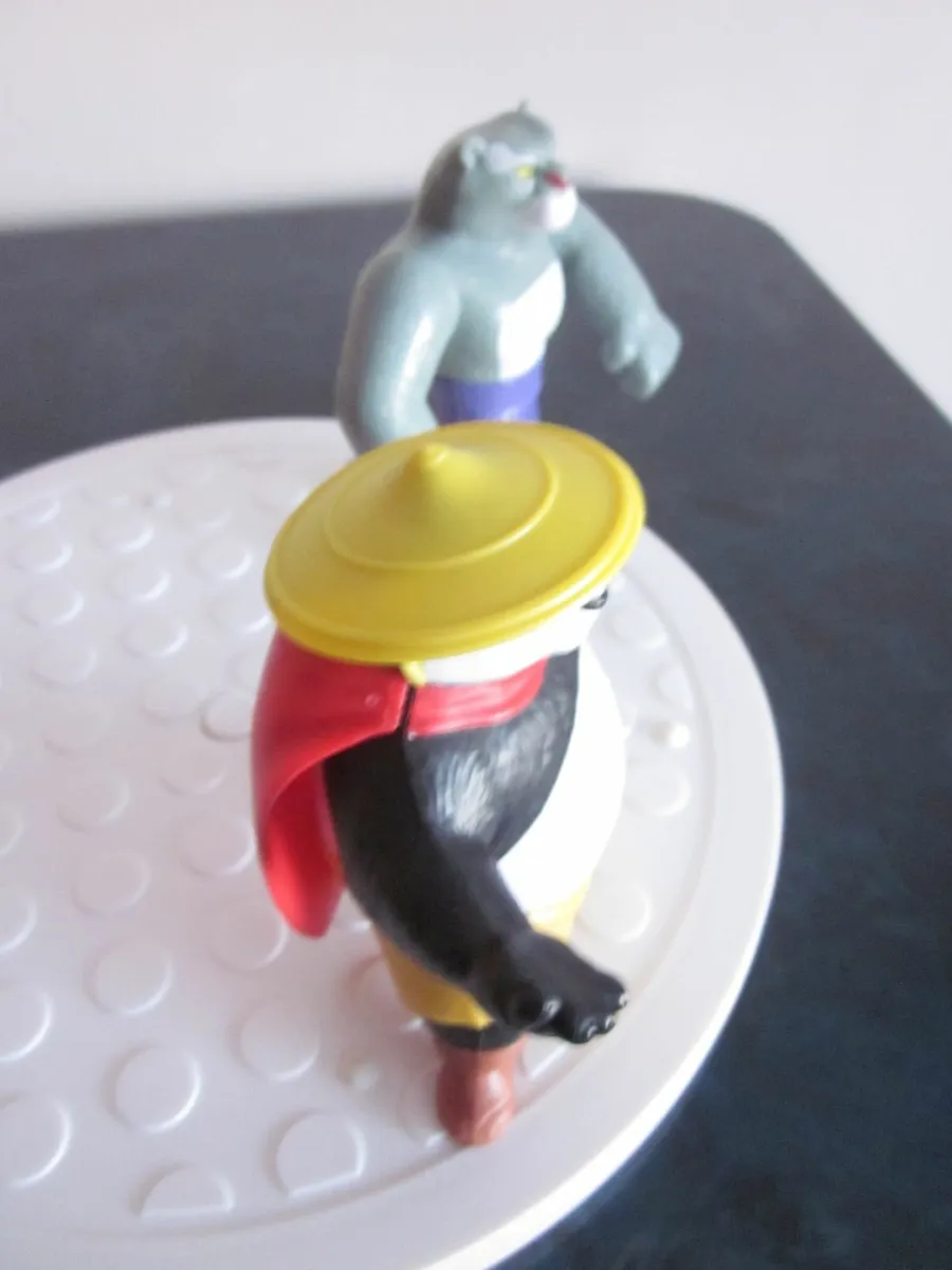 Burger King Kung-fu Panda Po/ Tai Lung - Image 2