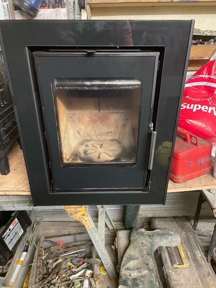 6 kw  vitea insert stove - Image 1