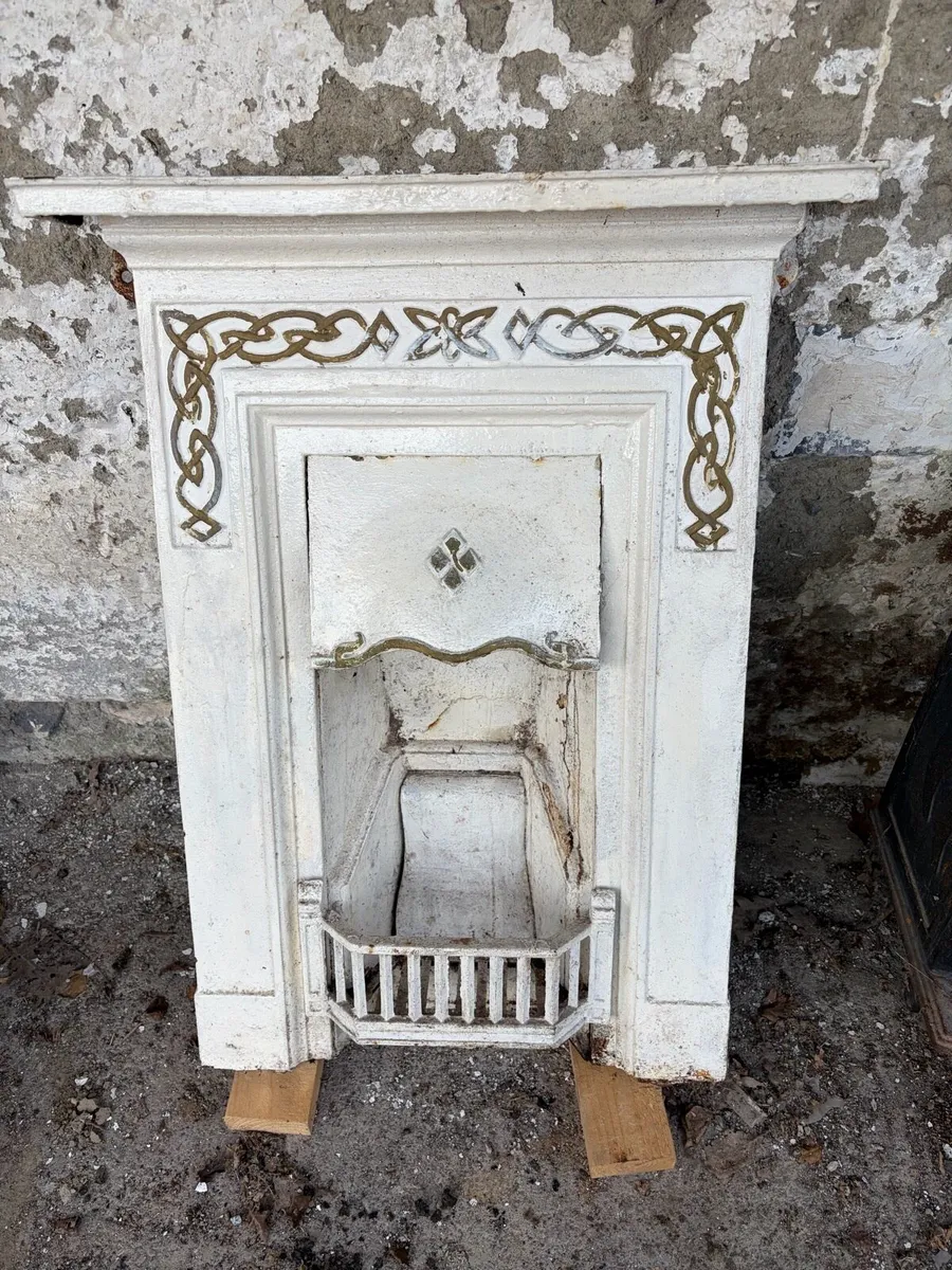 1930s Fireplace - Image 1