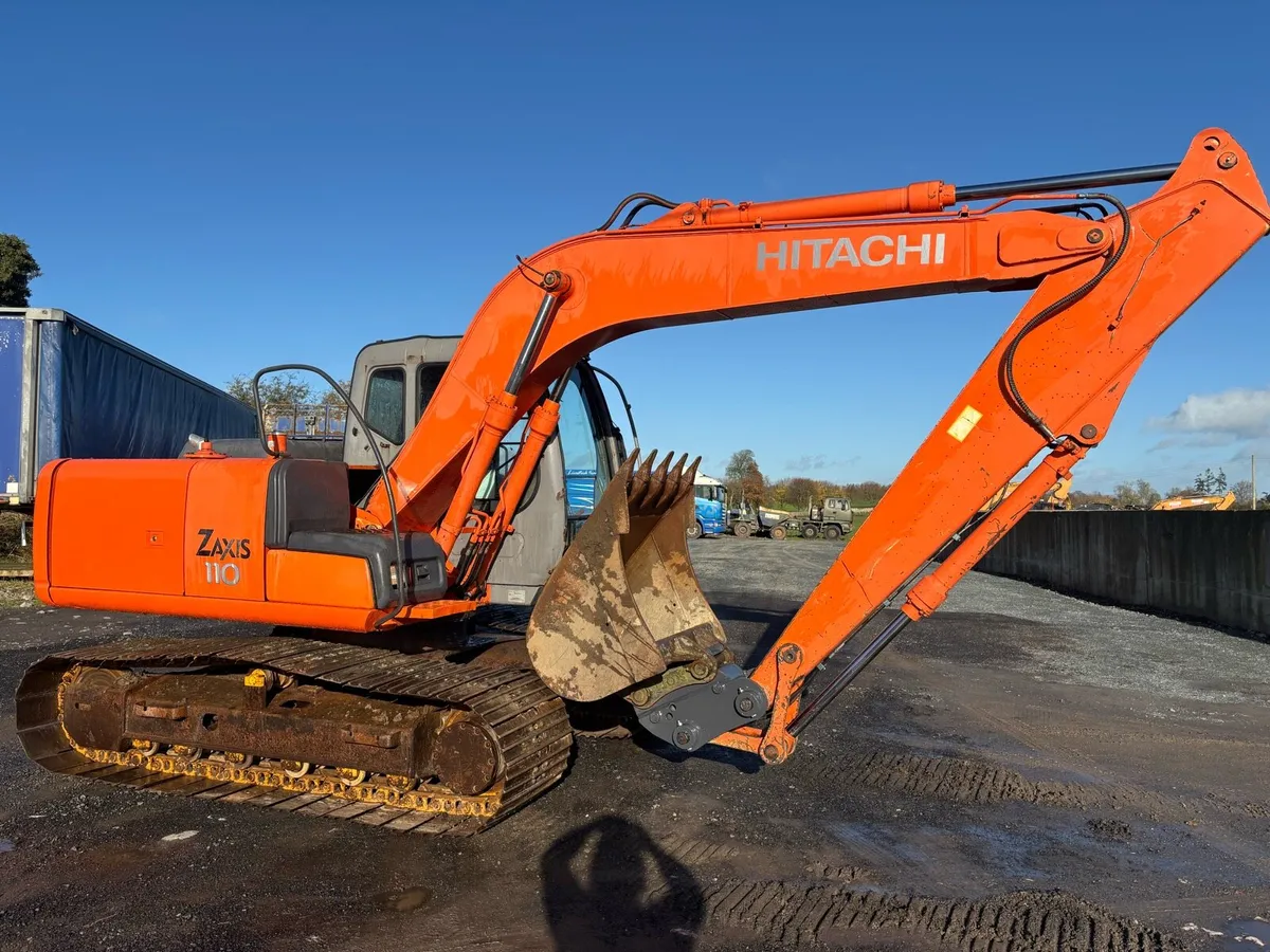 Hitachi ZX110 not 130, 135 , 8.5, 5.6, 3.3 - Image 3