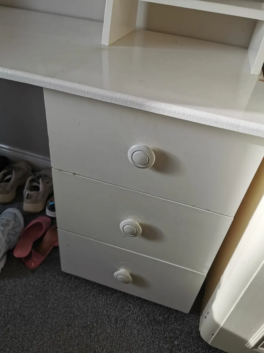 Vintage antique desk - Image 1