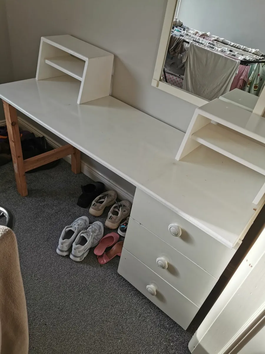 Vintage antique desk - Image 2