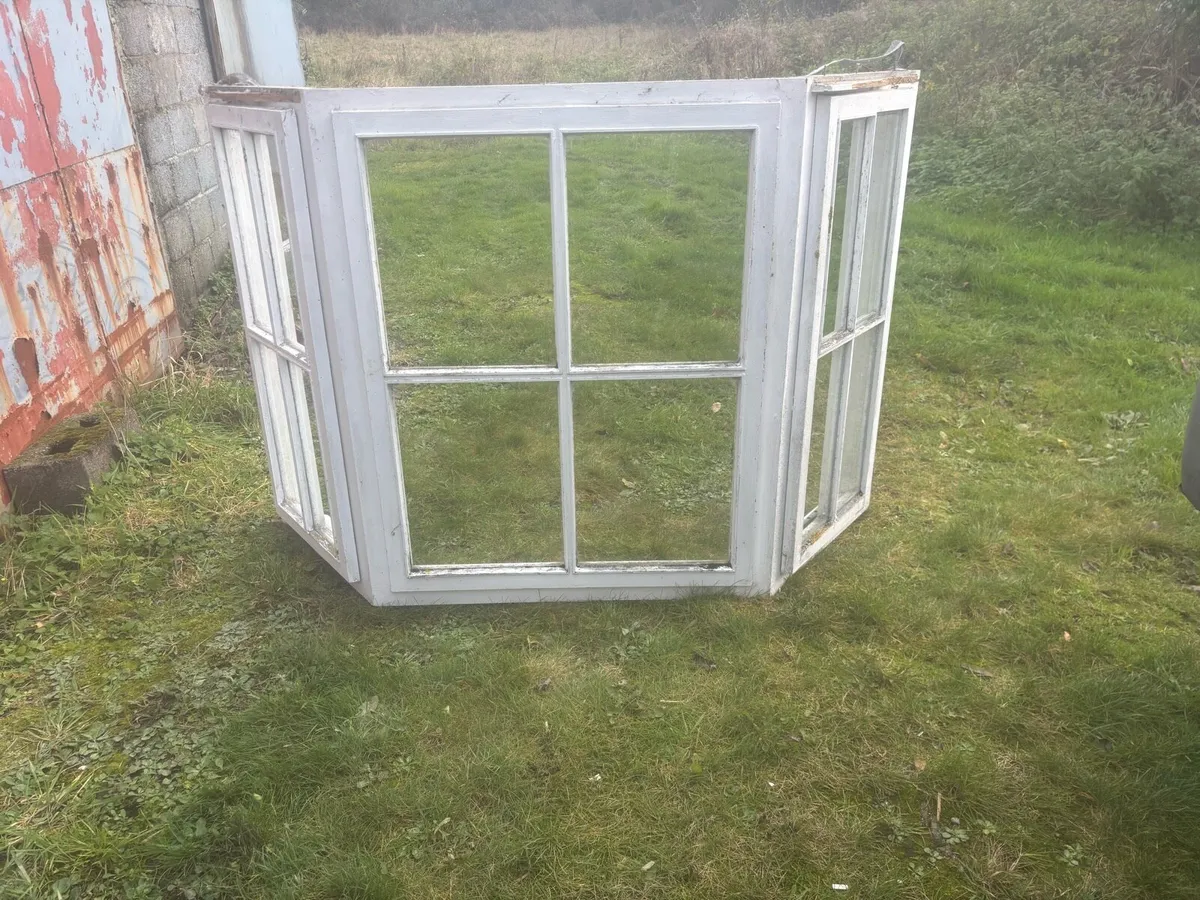 Bay window - Image 2