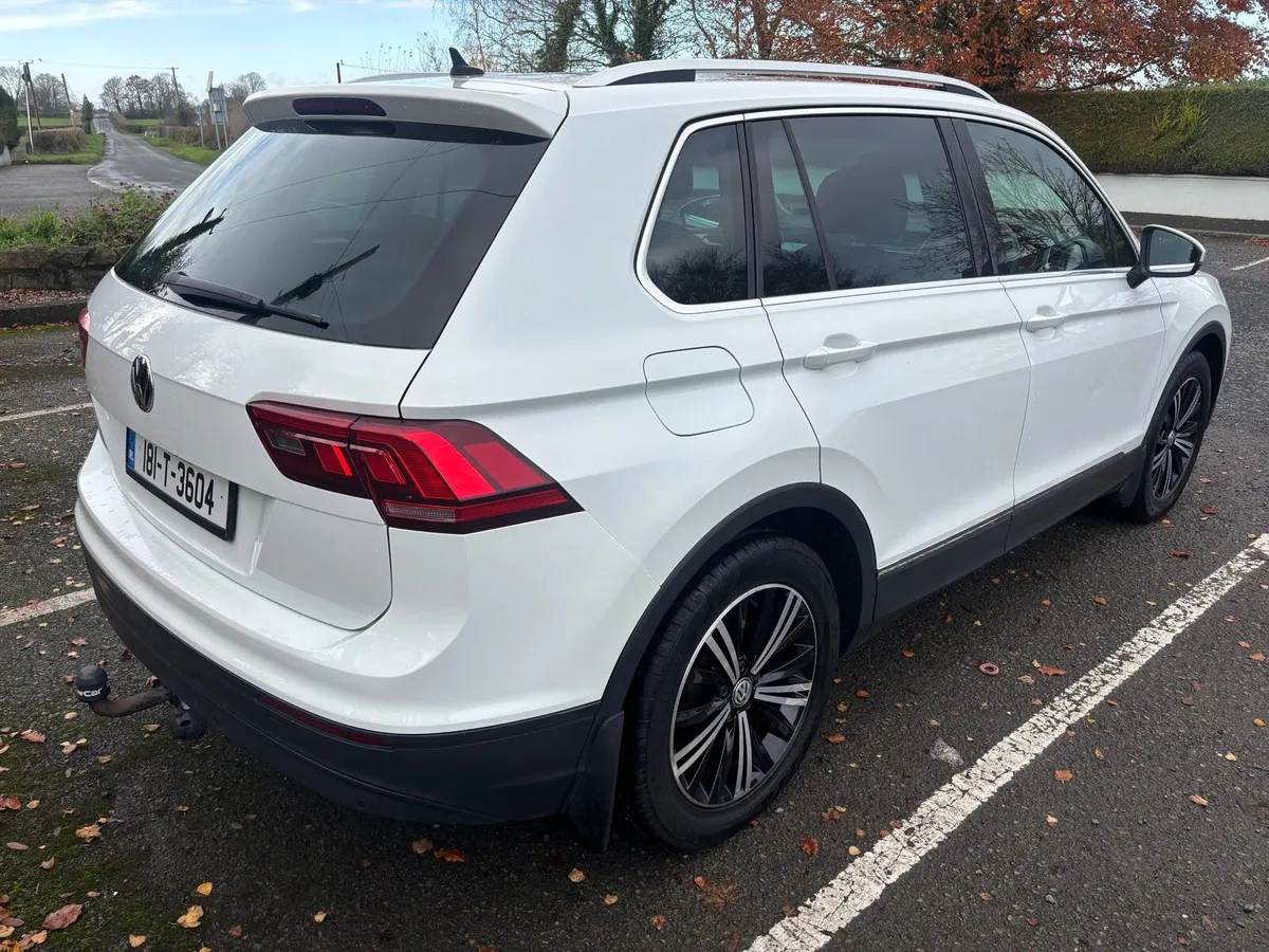 VOLKSWAGEN TIGUAN 2.0 SE NAV BLUEMOTION 150PS 5DR - Image 3