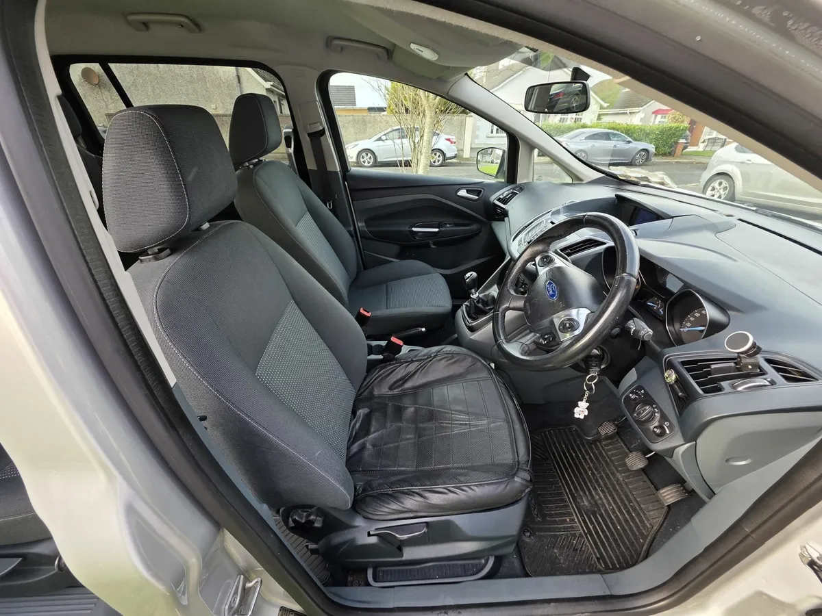 Ford Grand C-Max 2012 - Image 3