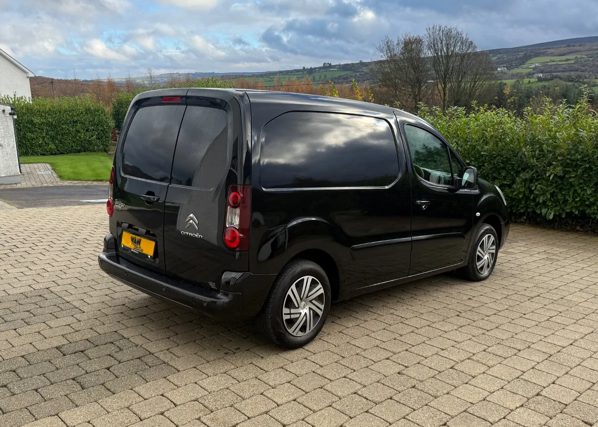 2017 Citroen Berlingo Enterprise ProLux 1.6BlueHdi - Image 4