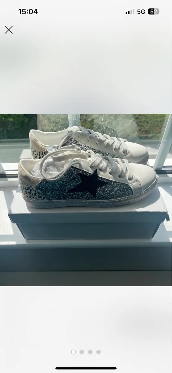 Finlay Trainers - Image 1