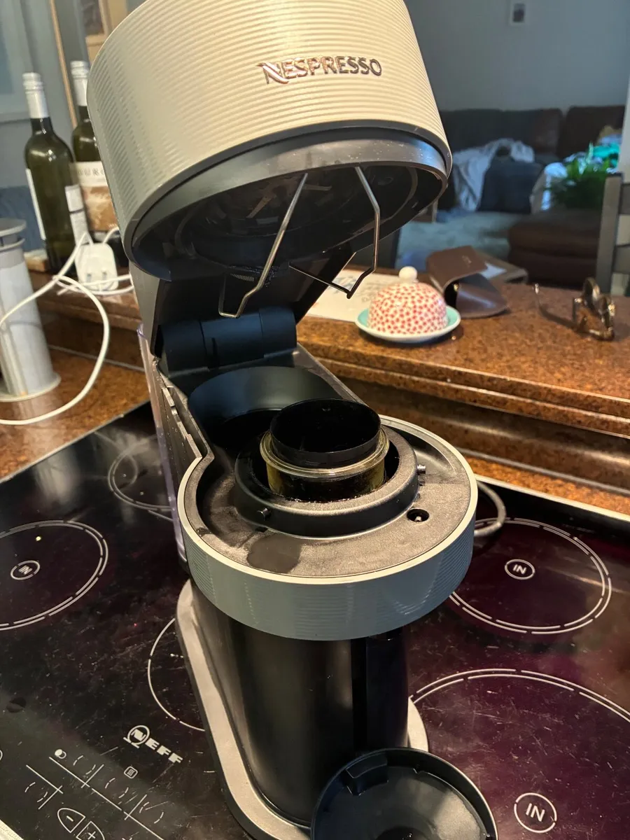 Nespresso Vertuo Coffee Machine – Good Condition - Image 3