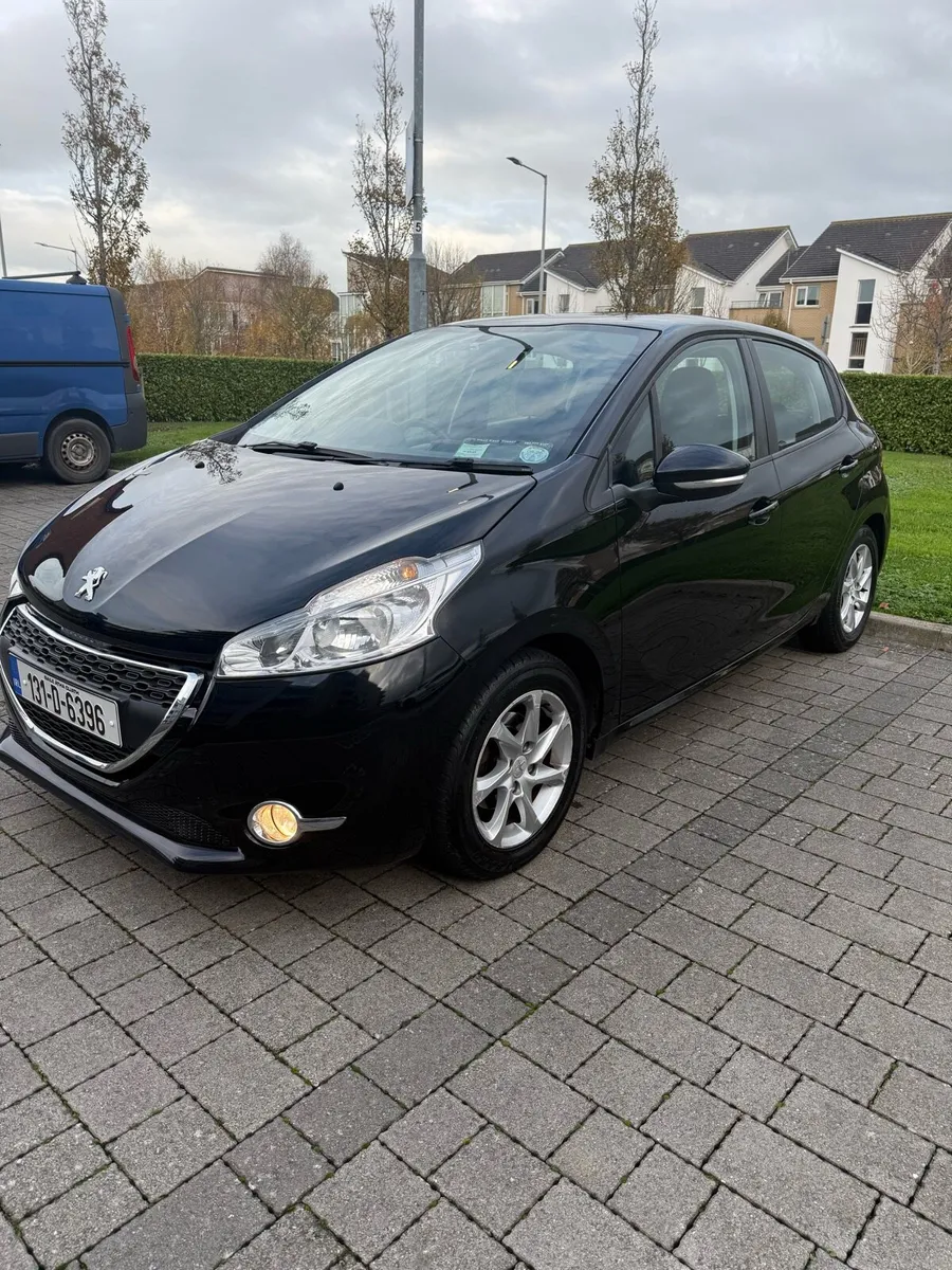 Peugeot 208 1.2 petrol Nct 5/26 Tax 6/26 - Image 3