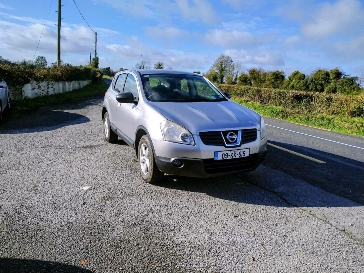 09 Nissan Qashqai 1.6 Petrol Nct 05/26 - Image 1
