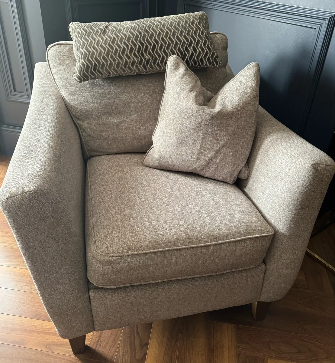 Sofa 3,2,1 suite Electric Reclincer USB Charge - Image 4