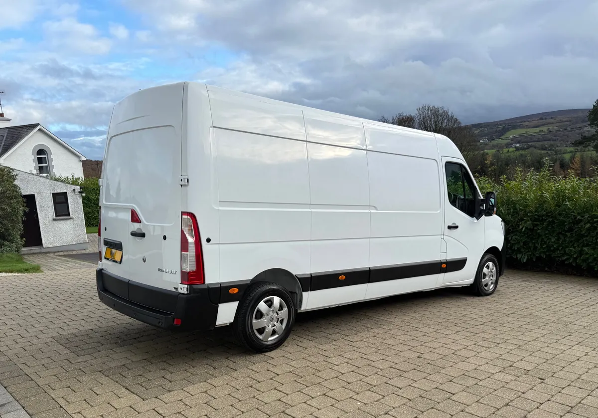 2022 (222Reg) Renault Master Business+ 2.3 135bhp - Image 4