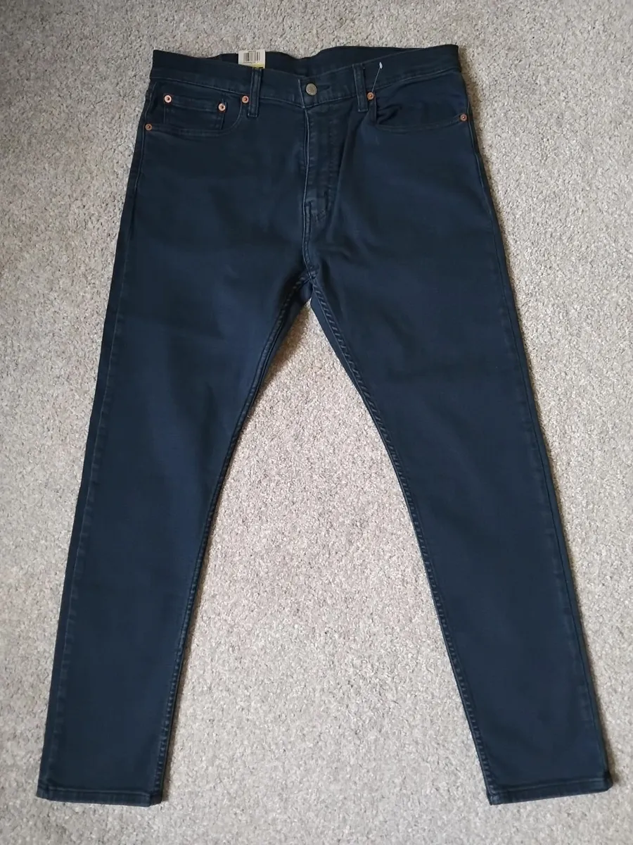 512 Slim Taper Levis Jeans.  36 Waist, 30L - Image 4