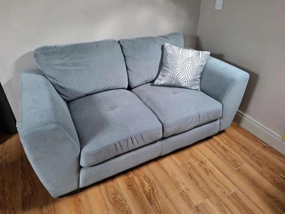 2 seater couch - Image 2