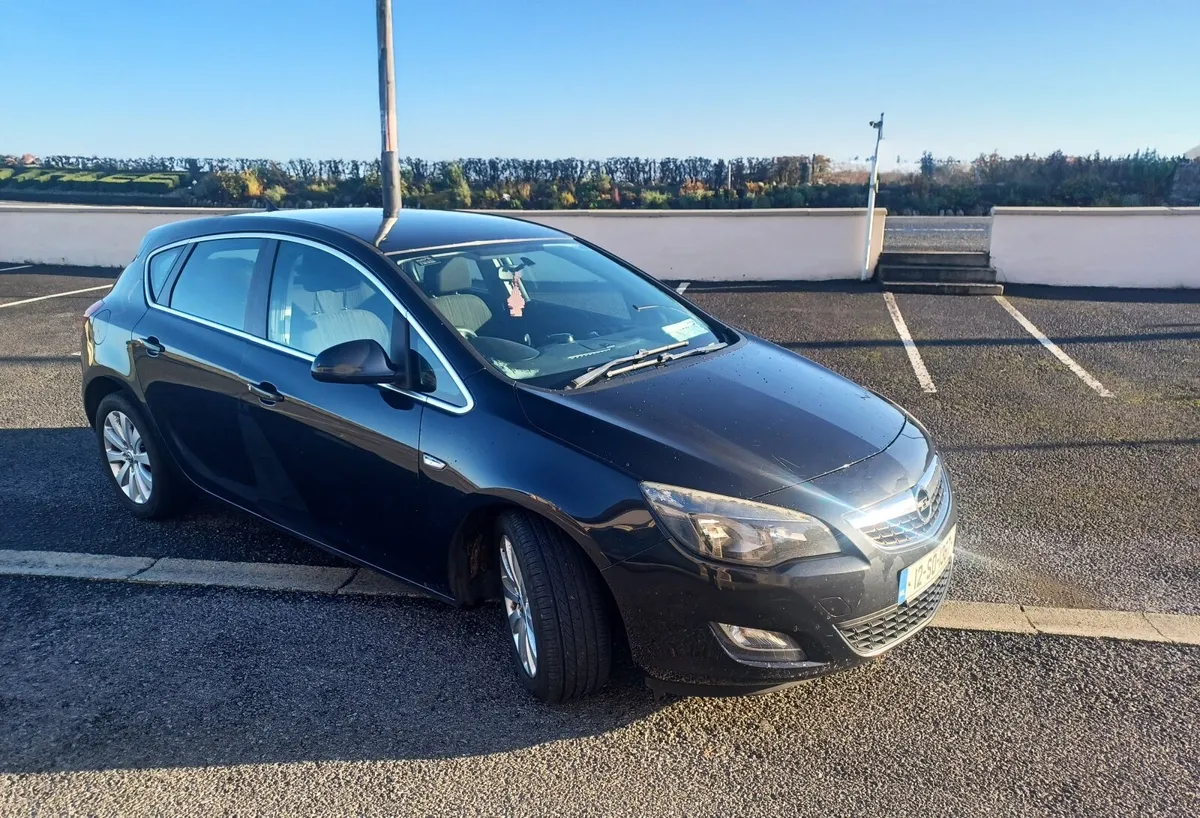 Vauxhall Astra 2012 - Image 3