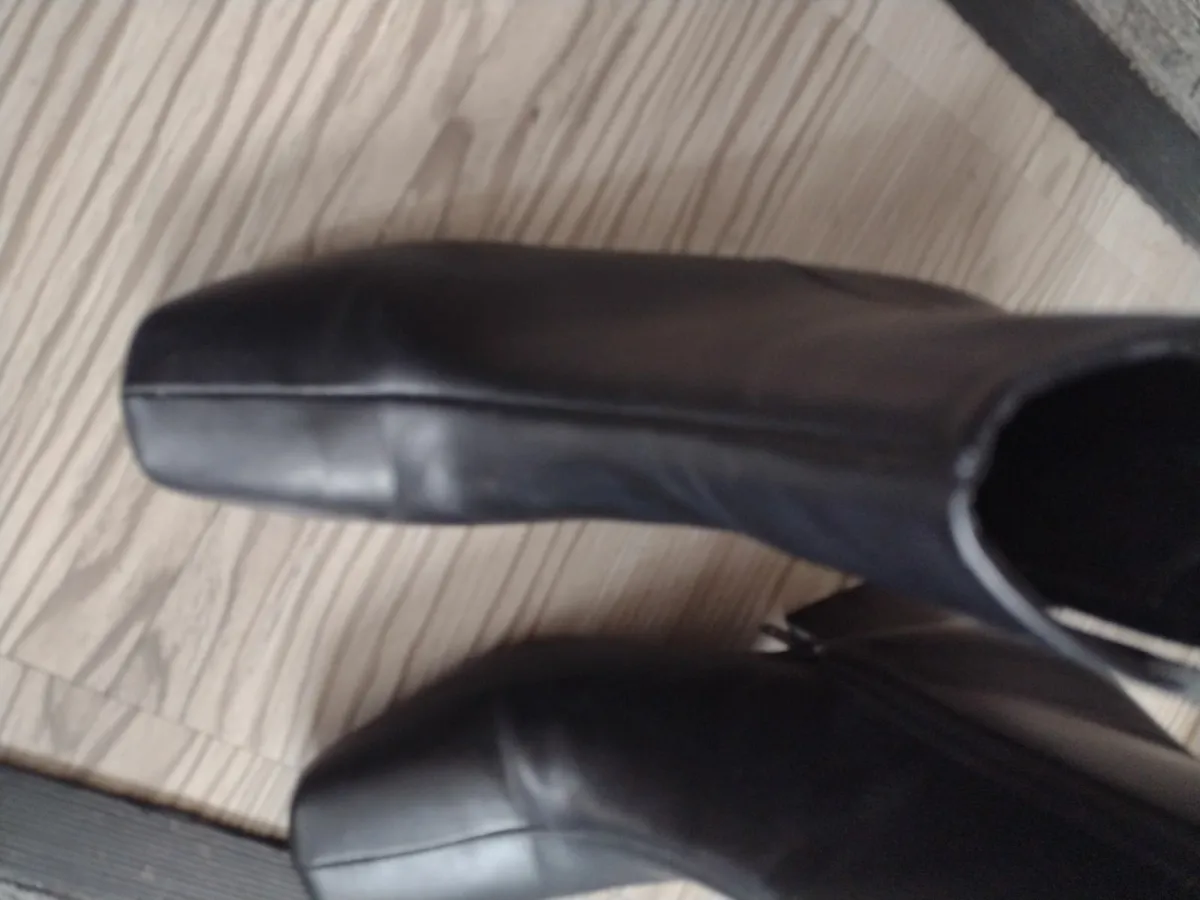 New Dunnes ladies boots UK 4 - Image 2
