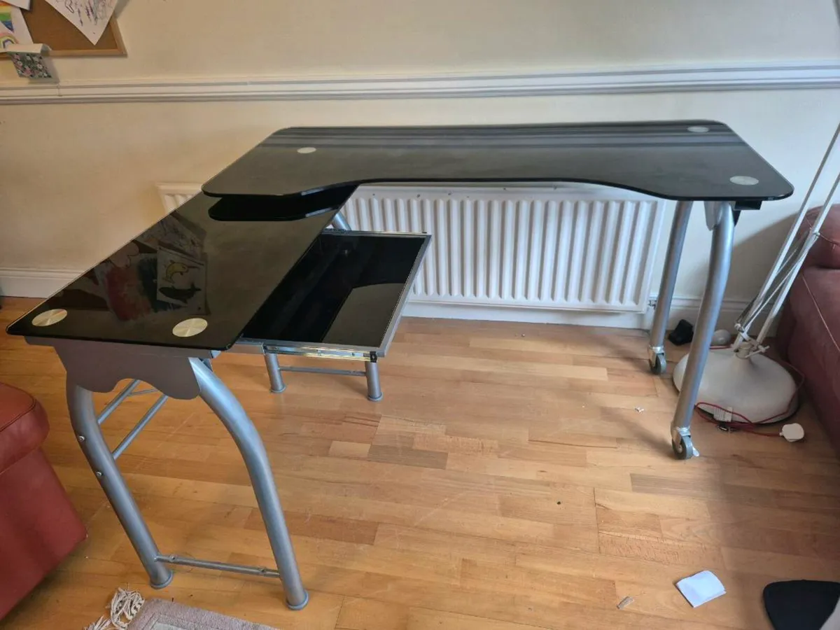 Computer Desk - Image 2