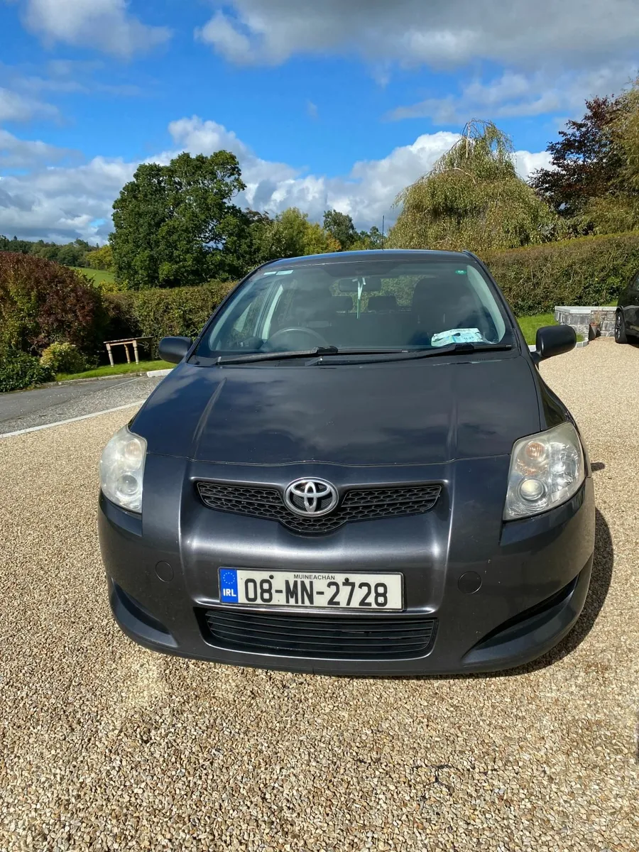 Toyota Auris 2008 - Image 2