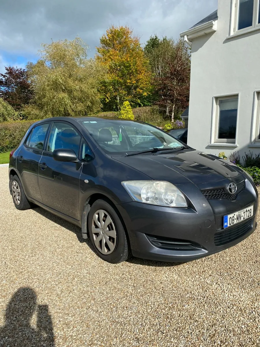 Toyota Auris 2008 - Image 1