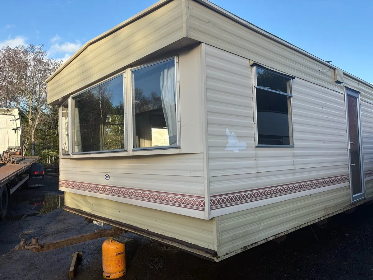 Mobile home - Image 1