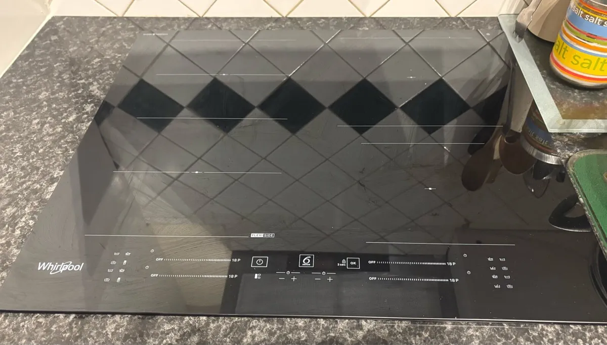 Electric hob - Image 2