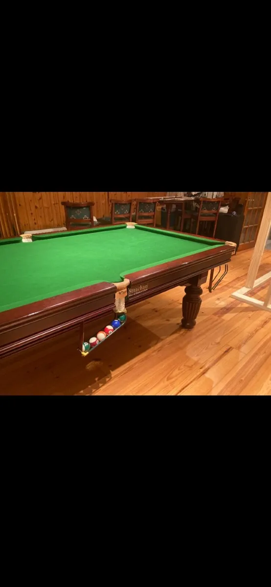Pool table - Image 4