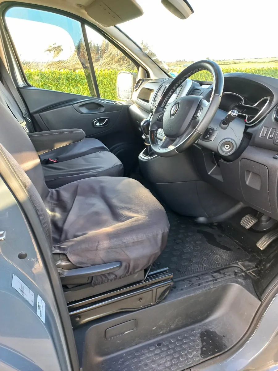 Renault Trafic 2021 - Image 4