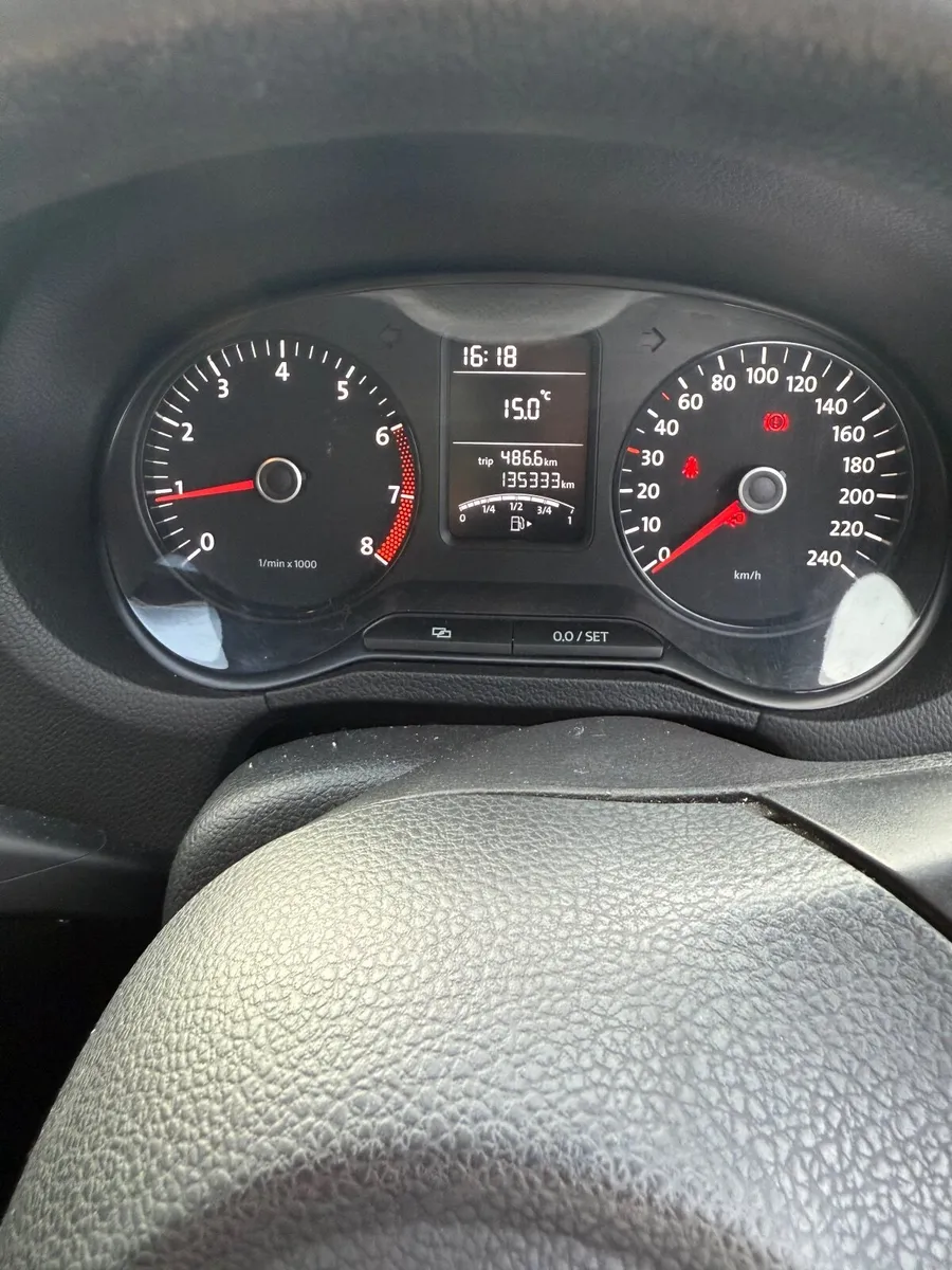 Volkswagen Polo 2010 - Image 3