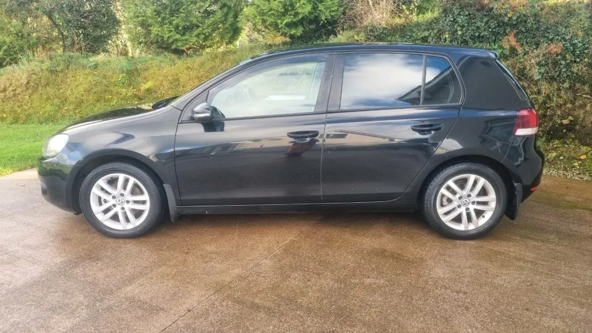 VOLKSWAGON GOLF DIESEL NCT 08/26 BELT DONE - Image 2