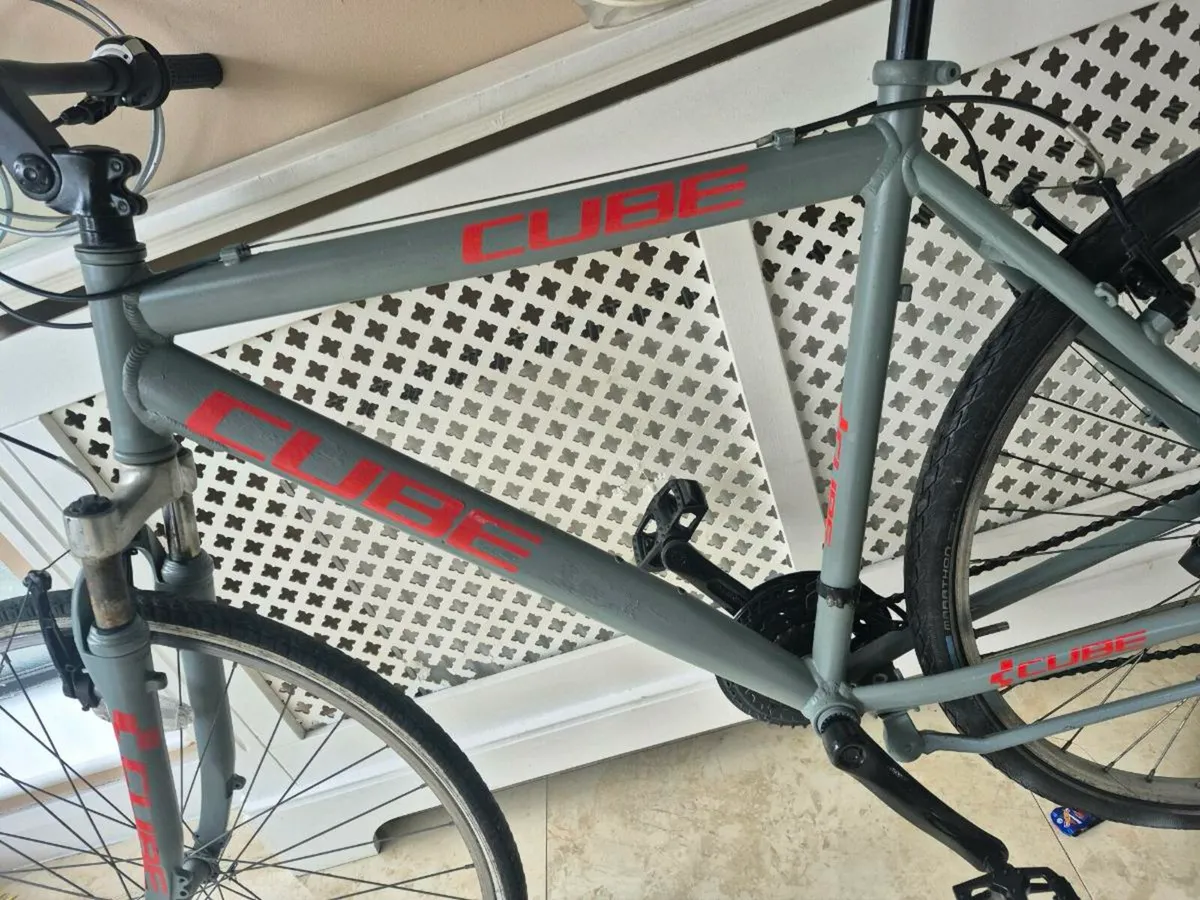 Adults Cube bike 20"frame fantastic condition.brak - Image 2