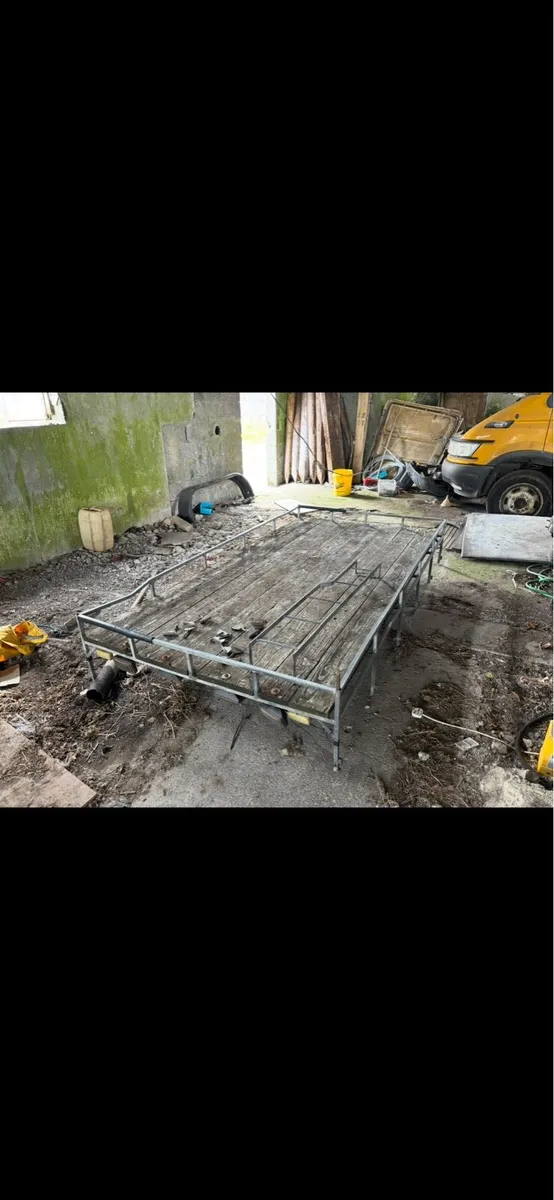 Landrover defender roof rack/heavy duty bumper - Image 4