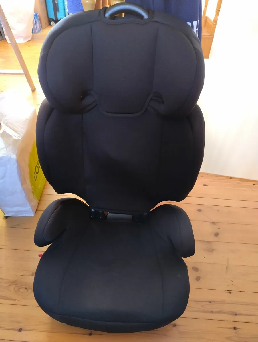 Carseats 4 available - Image 2