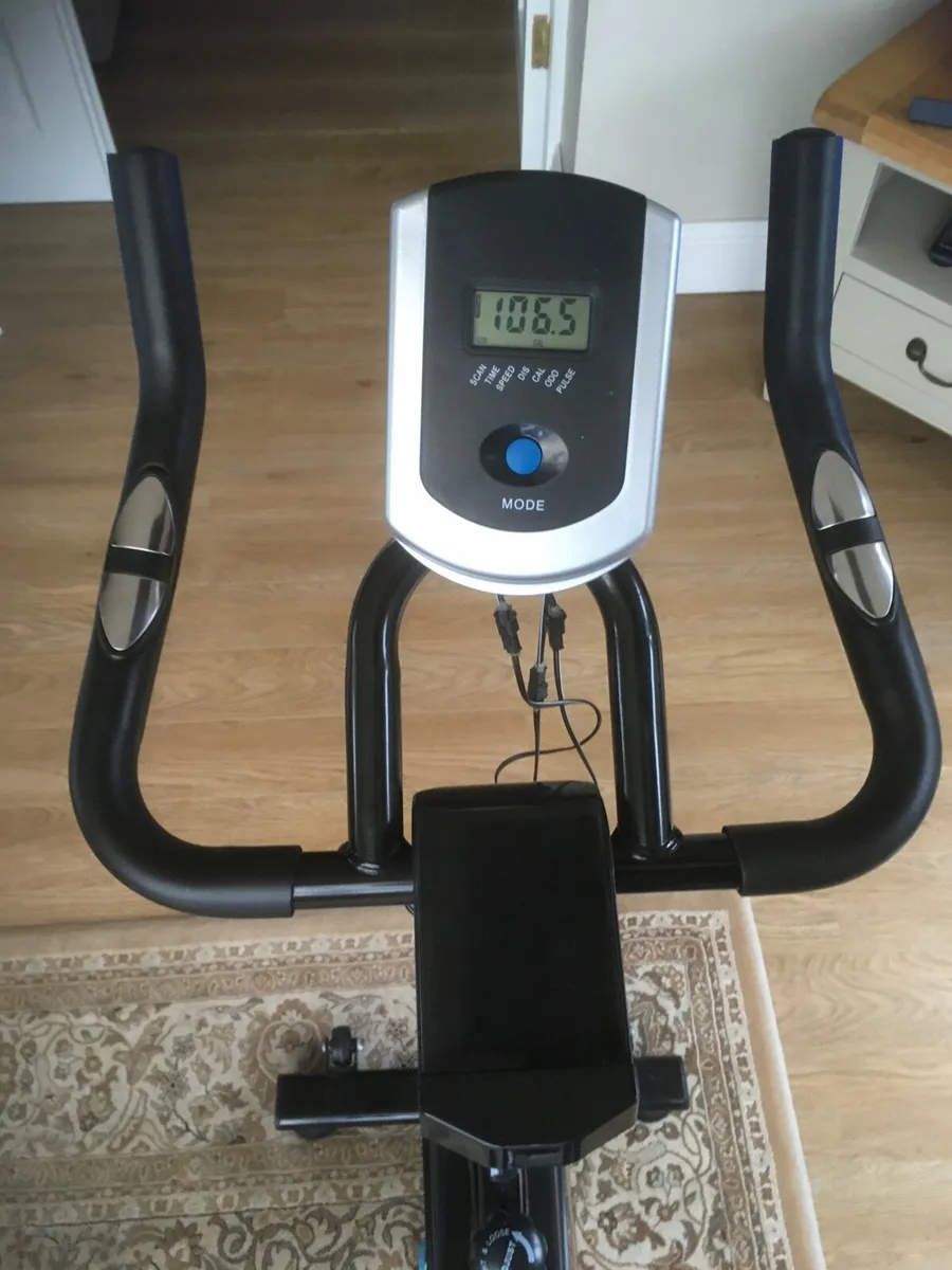 Exercise bike - Image 2