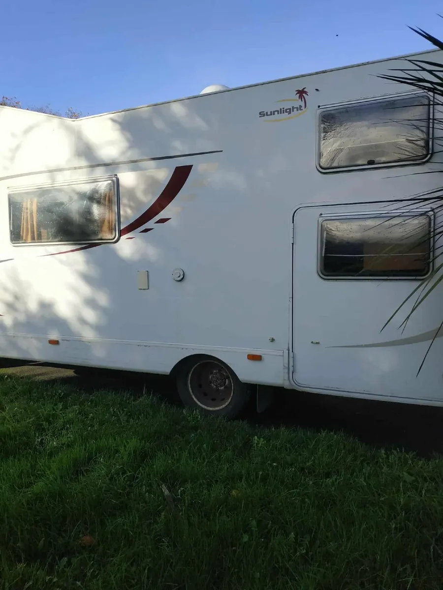 Motorhome - Image 2
